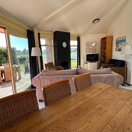 Zeester 146 Ferienhaus *